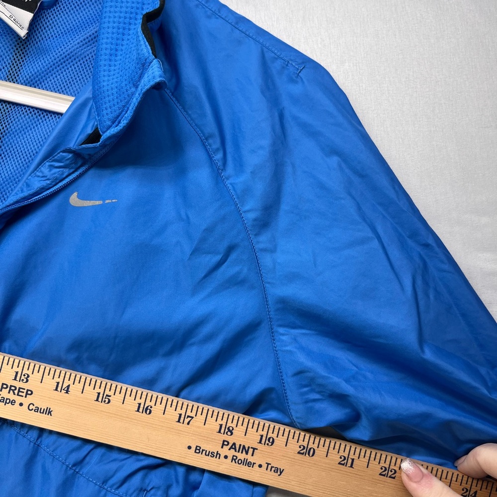 Nike Women's Vibrant Blue Utility Jacket - Picture 8 of 8